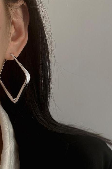 Simple Chic Geometric Earrings
