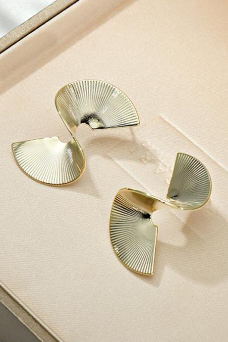 GOLD Original Normcore Geometric Solid Color Earrings