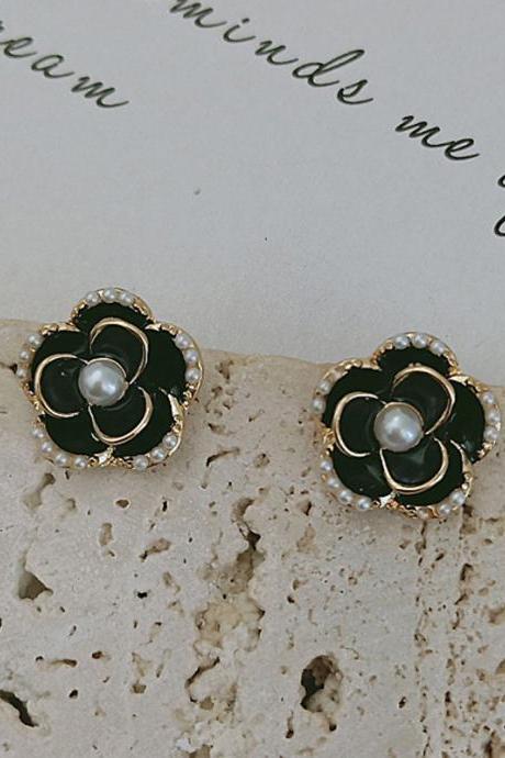 Black Original Vintage Flower Shape Earrings