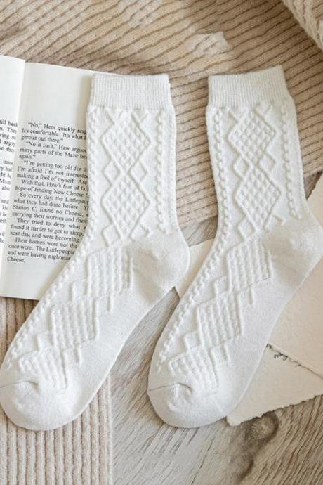 White Vintage Jacquard Knitting Socks