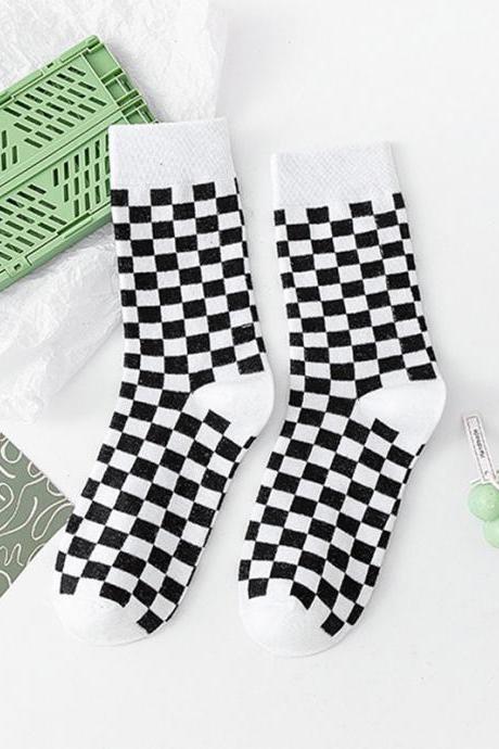 Style B Urban Green Contrast Color Plaid Socks Accessories