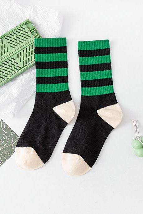 Style C Urban Green Contrast Color Plaid Socks Accessories