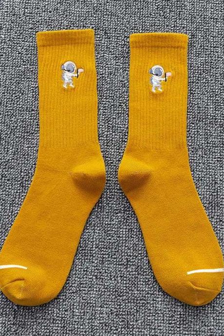 Yellow Embroidery Cartoon Astronaut Pattern Socks