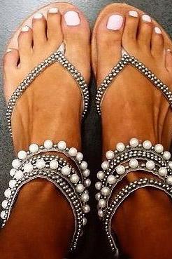 Beading Rhinestone Thong Women’s Flat Flops Sandals