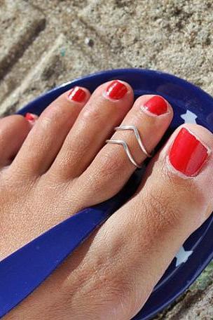 Simple Handmade V Shape Foot Ring